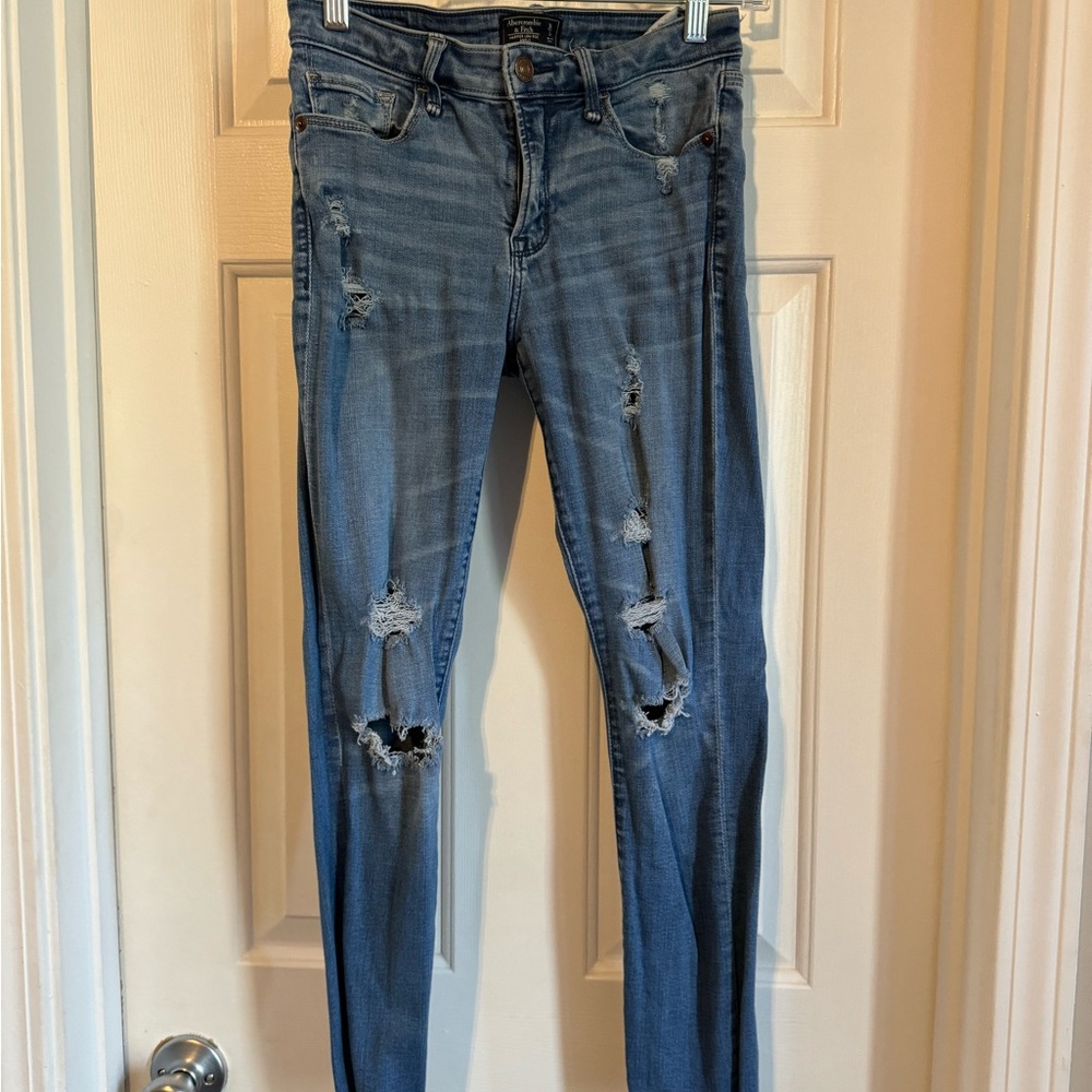 Abercrombie & Fitch Low Rise Ankle Jeans